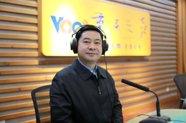 对话大足区政府副区长杨爱民看大足如何推进特色产业高质量发展