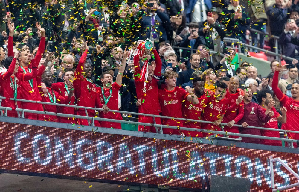 体育足球英格兰联赛杯利物浦夺冠