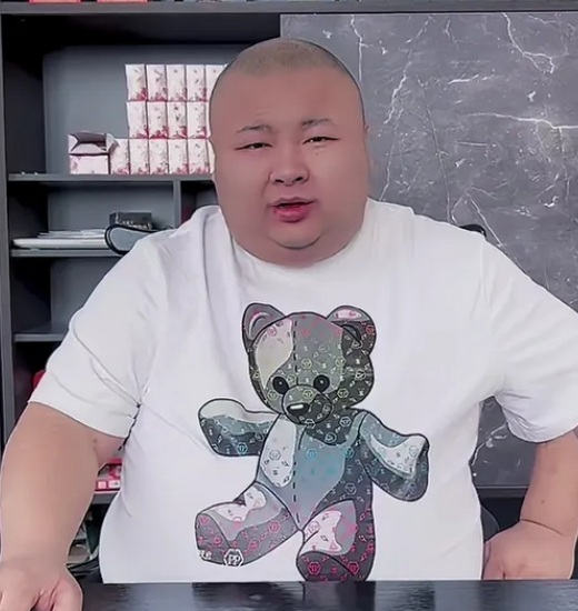 网红狗老师进重症监护室一天花费几十万父母卖房凑手术费