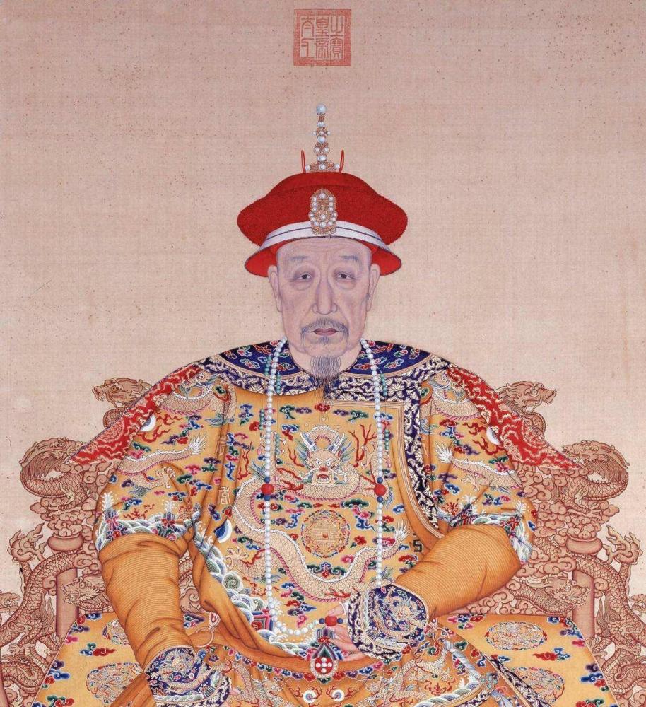 从德克京额的履历来看,他的年龄比"女婿"乾隆还要小