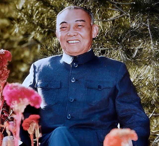 42岁任江苏省委第一书记主政江苏十余年江渭清的一生成就不凡