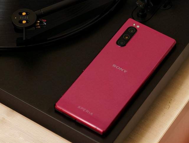 游戏旗舰机xperia5iii测评小屏大性能展现小钢炮的实力