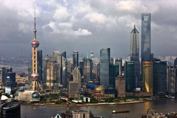 2021年全国金融中心综合竞争力排行，上海稳居第一，北京超越深圳八上地理书