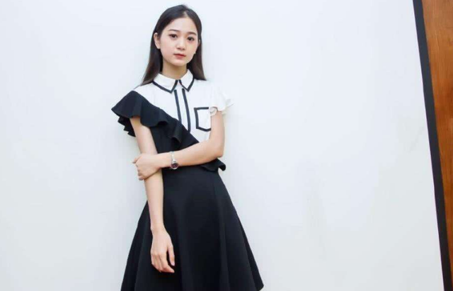 真事还是剧本13岁辍学19岁成董事长网红小小如身价超董明珠