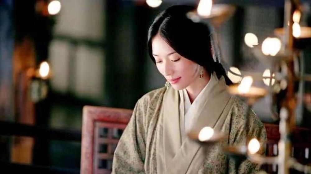 甄宓三国里最美丽的女子引曹操父子三人痴迷下场凄惨