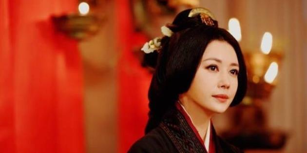 曹操丧失爱子,也是悲痛欲绝,当丁夫人听到这个消息以后,更是号啕大哭