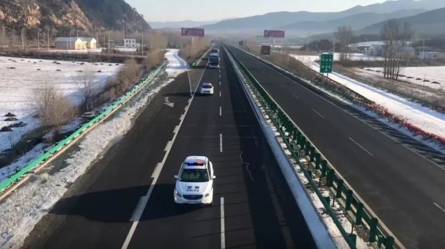 高速交警圆满完成"2.25"冬残奥会奥运健儿交通警卫安保任务