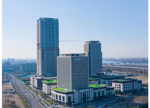 扬州生态科技新城坚持"点线面"同步发力,推动"企业—产业链—产业园区