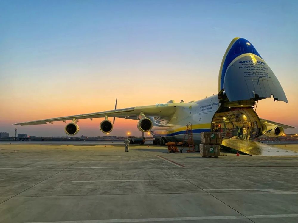 纪录片安225超级运输机现代工程奇迹