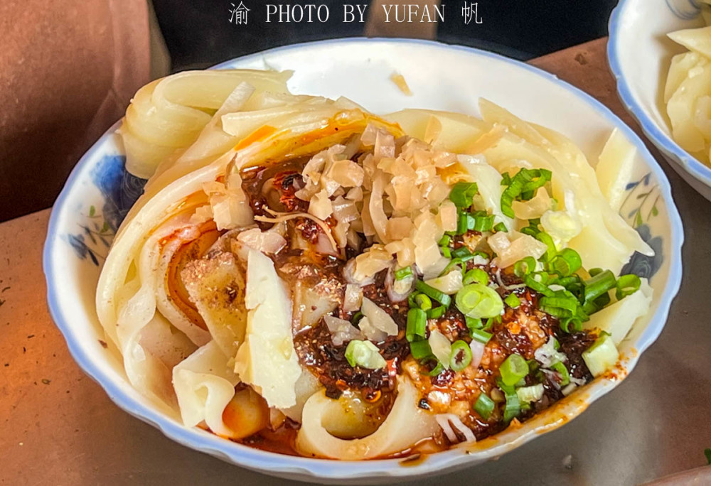 重庆地道美食,香酥脆爽的潼南双江千层麻花,比天津麻花还好吃