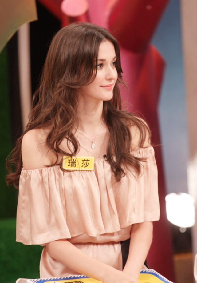 日前,定居台湾的瑞莎(larisa bakurova)沮丧发声,说自己已经和家人断