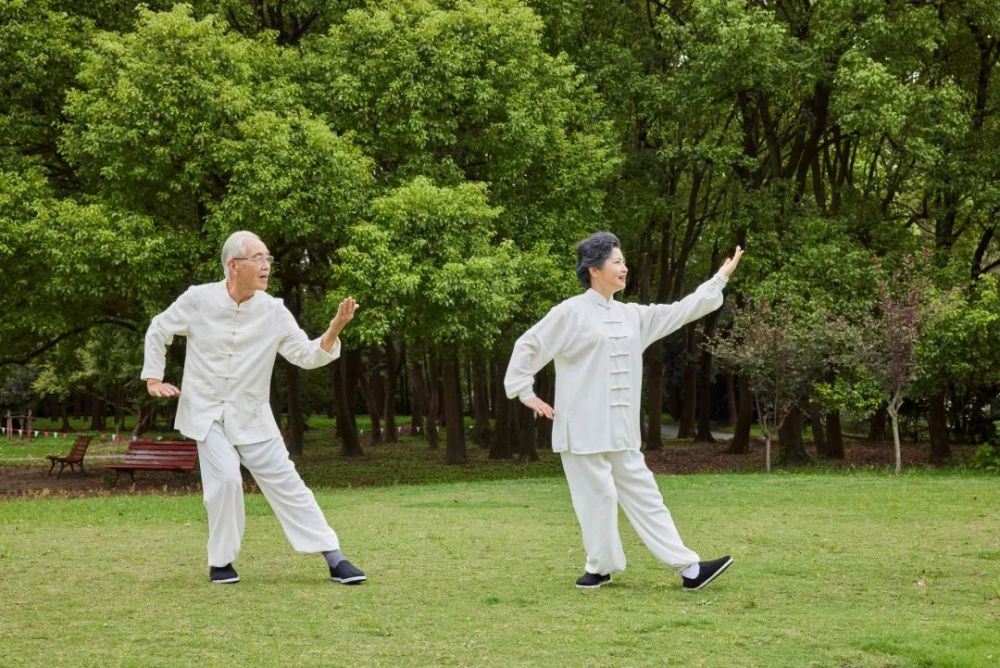 老人天天锻炼身体为啥还老生病