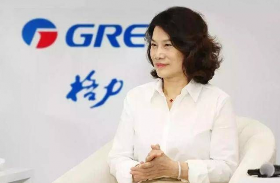 58岁董明珠连任格力电器董事长还会坚持造手机