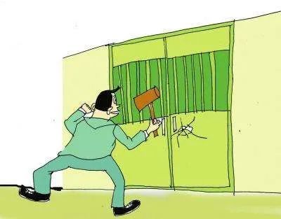 东平大羊一男子酒后闹事砖头砸门手持菜刀