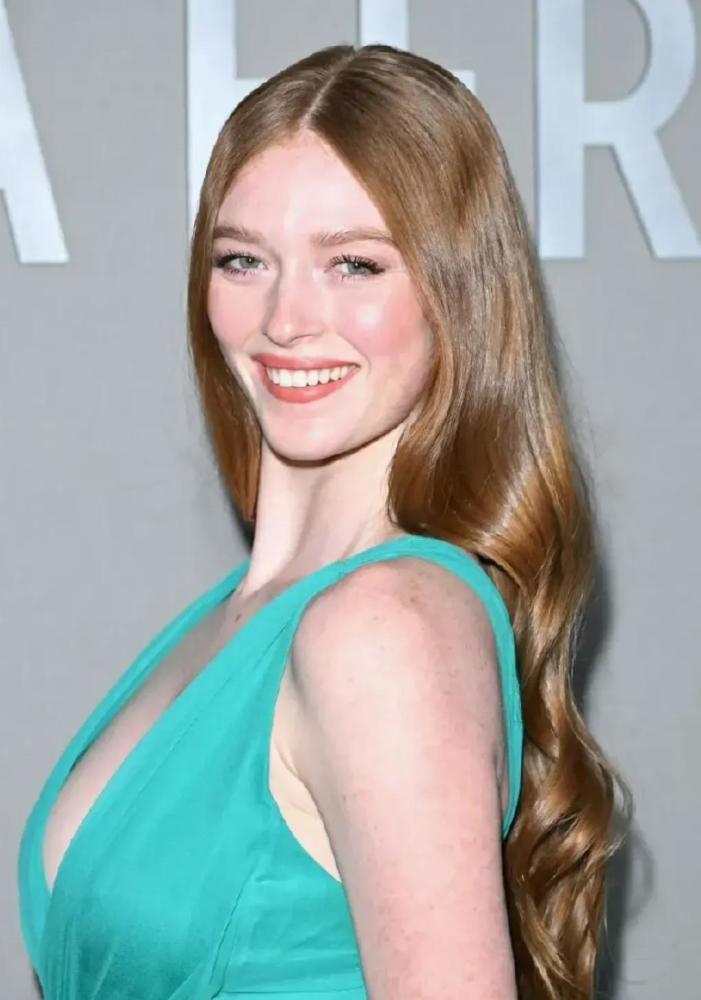 雀斑女神拉森汤普森因缺陷而更受欢迎