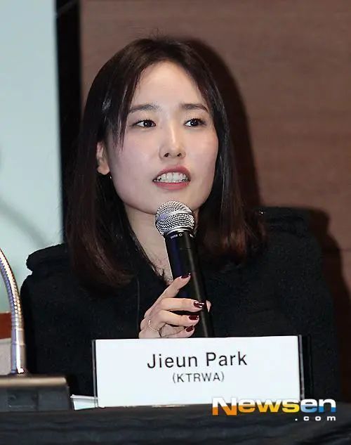 (朴智恩编剧本人)综上所述,作为韩国最著名的四大玛丽苏神剧编剧之一