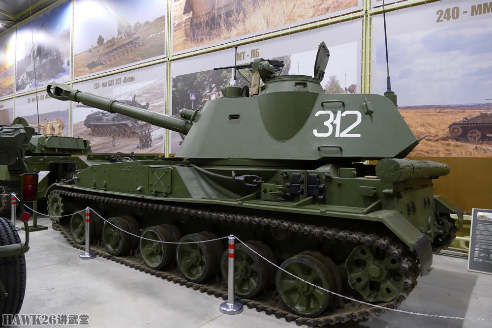 俄罗斯博物馆发布动态纪念2s3金合欢自行榴弹炮服役50周年