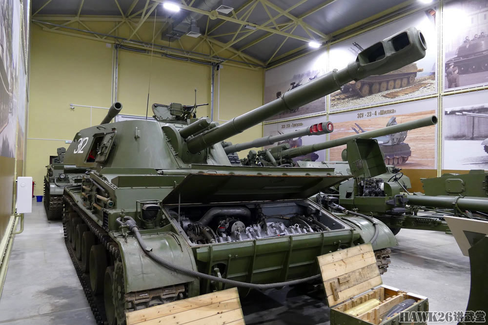 俄罗斯博物馆发布动态纪念2s3金合欢自行榴弹炮服役50周年