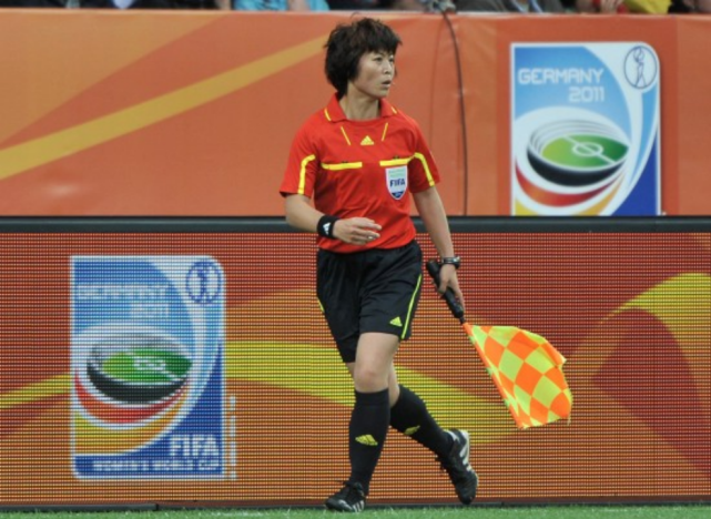 专访张玲玲校园里走出的女金旗书写别样女性足球故事