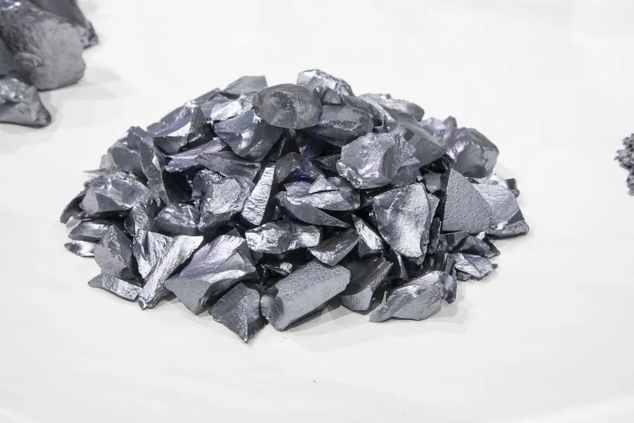 硅料企业接连签订大单 短期价格料延续上涨_腾讯新闻