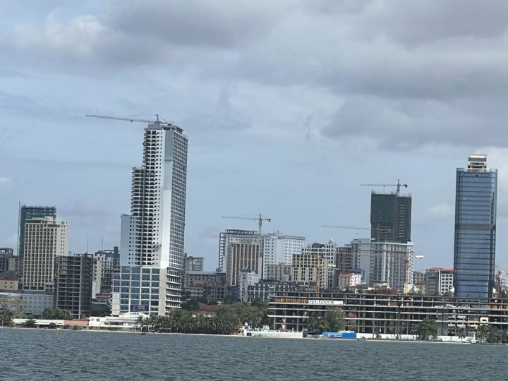西哈努克港:为何从博彩天堂变成跨国网络诈骗的温床_腾讯新闻