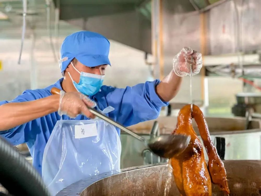 这只鹅凭什么走出国门