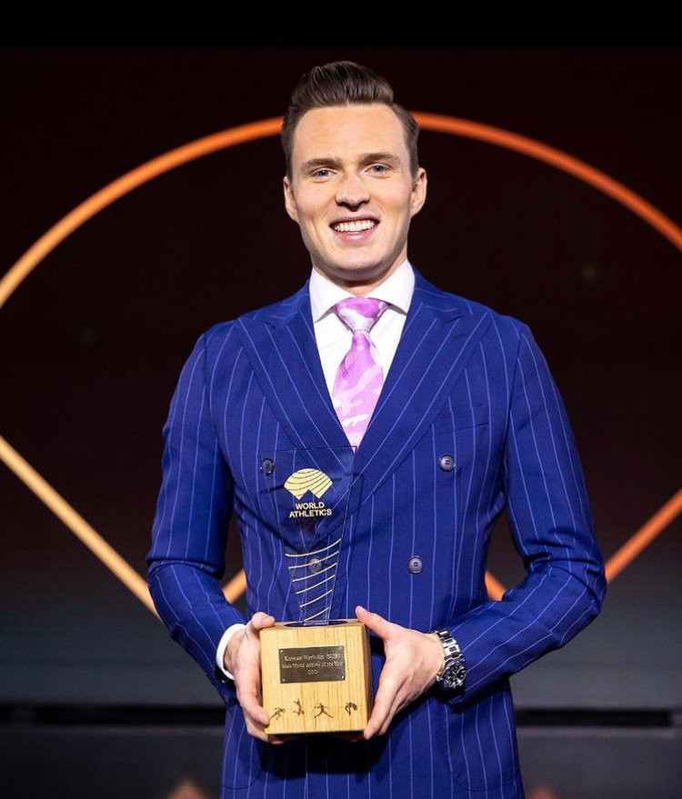 年少有为400米栏第一人瓦尔霍姆有多强地位堪比短跑博尔特