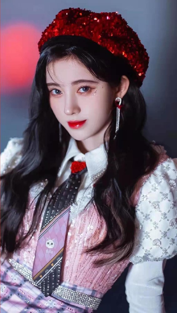 鞠婧祎工作室又发美照美商再创新高仿妆博主又有新活了