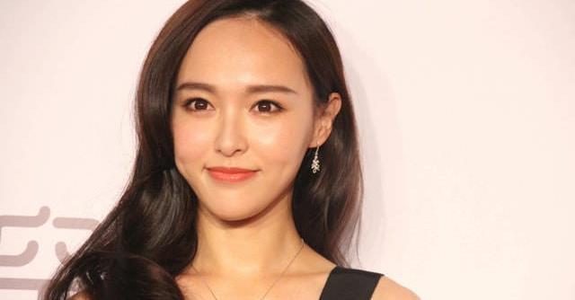 发际线危机的明星唐嫣杨幂脑门光秃王一博鞠婧祎离不开阴影粉