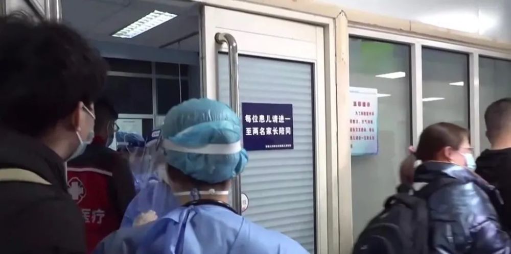 他曾被譽為戴笠的接班人，后被關(guān)進(jìn)戰(zhàn)俘營，為了女兒拼命寫材料廣東珠三角樞紐機場最新消息