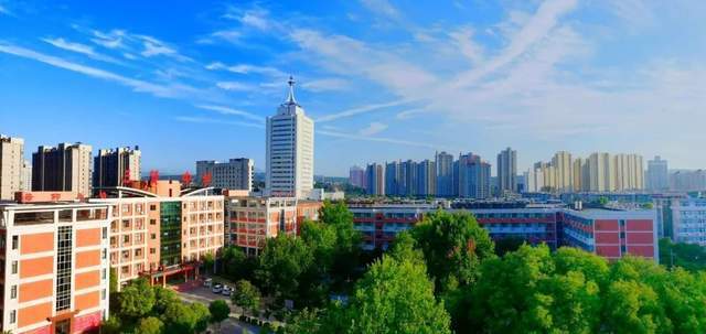 渭南市三贤中学高一年级举行2021-2022上学期总结表彰大会