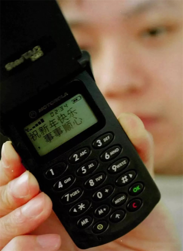 谁还在用短信短信真的没落了吗又是谁打败了短信