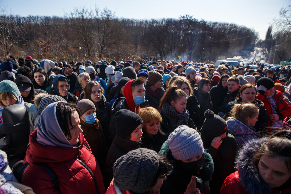 近70万人已逃离乌克兰，联合国难民署警告“本世纪欧洲最大难民危机”000680山推股份