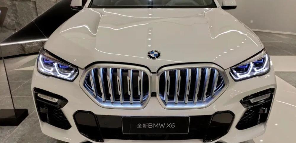 这是谁家的宝马鼻孔会发光