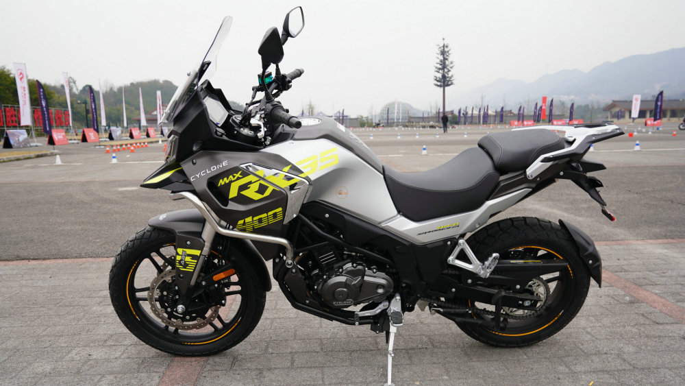 国产400cc休旅摩托新标杆,赛科龙rx401车型解读_腾讯新闻