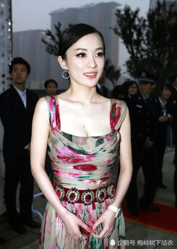 爱运动的霍思燕,杜江怎么会不爱她,何况她的"美人痣"长得好