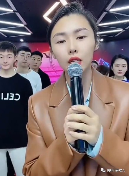 刘一手ks账号开播人气仅剩千人自曝天收入叉家公司老板娘给刘叉叉前女