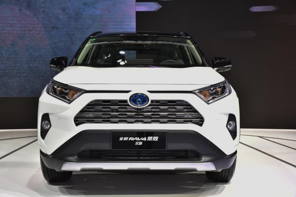 来自丰田的躁动 Rav4荣放设计运动 但家用或许正合适 导购 天天看点