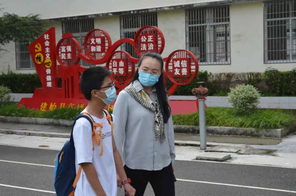 党的女儿湖北省三八红旗手标兵黄美清