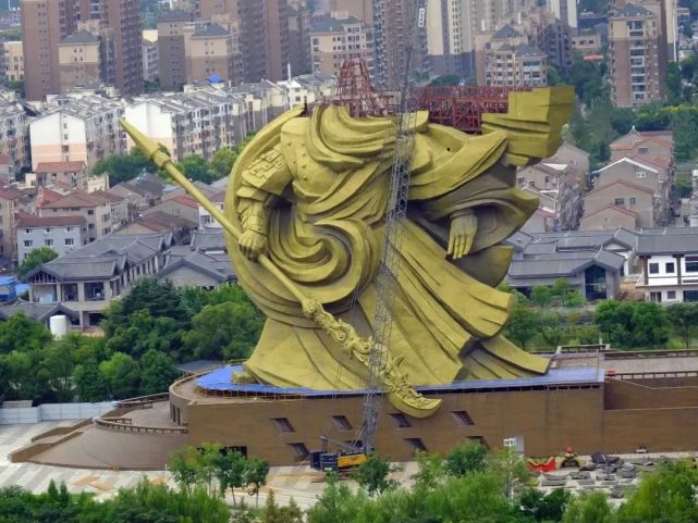 关公也被整合进了道教和佛教当中.