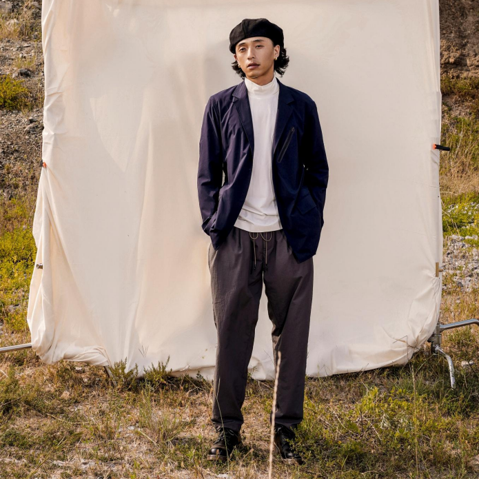 04zhuzhenfeizhuzhenfei是以设计师朱珍斐命名的高端定制服装品牌