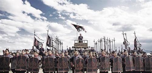 的战友一个接一个倒下,虎狼之师的秦军士兵第一次对胜利产生了质疑