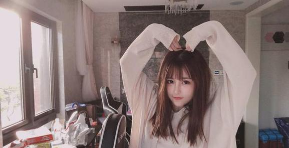 pcl春季赛正式开打,4am战队前期表现不佳,韦神老婆:骂吧