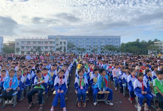 东兴学校举行2022年春季开学典礼