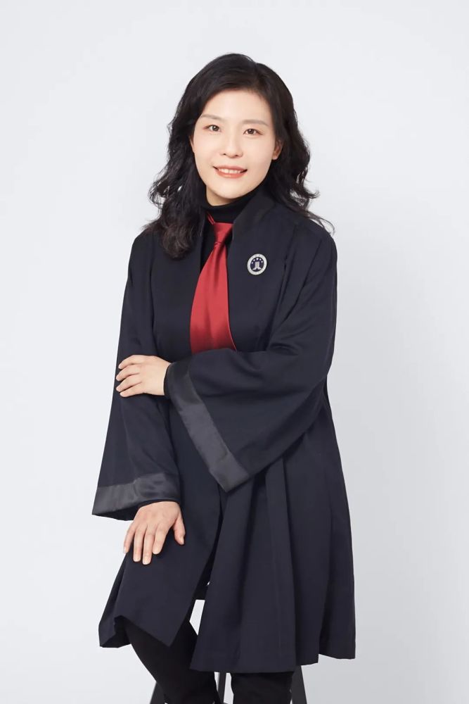 陆艳上海天一律师事务所律师陆艳,女,汉族,中共党员,1983年8月出生