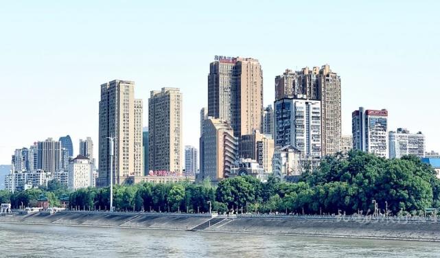 湖北第三大城市拥有4处5a景区荣获全国文明城市三连冠