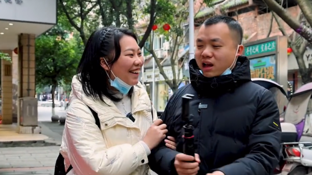 洪霞妹儿:富家女为爱嫁到农村三年生三胎,公婆:能生多生!