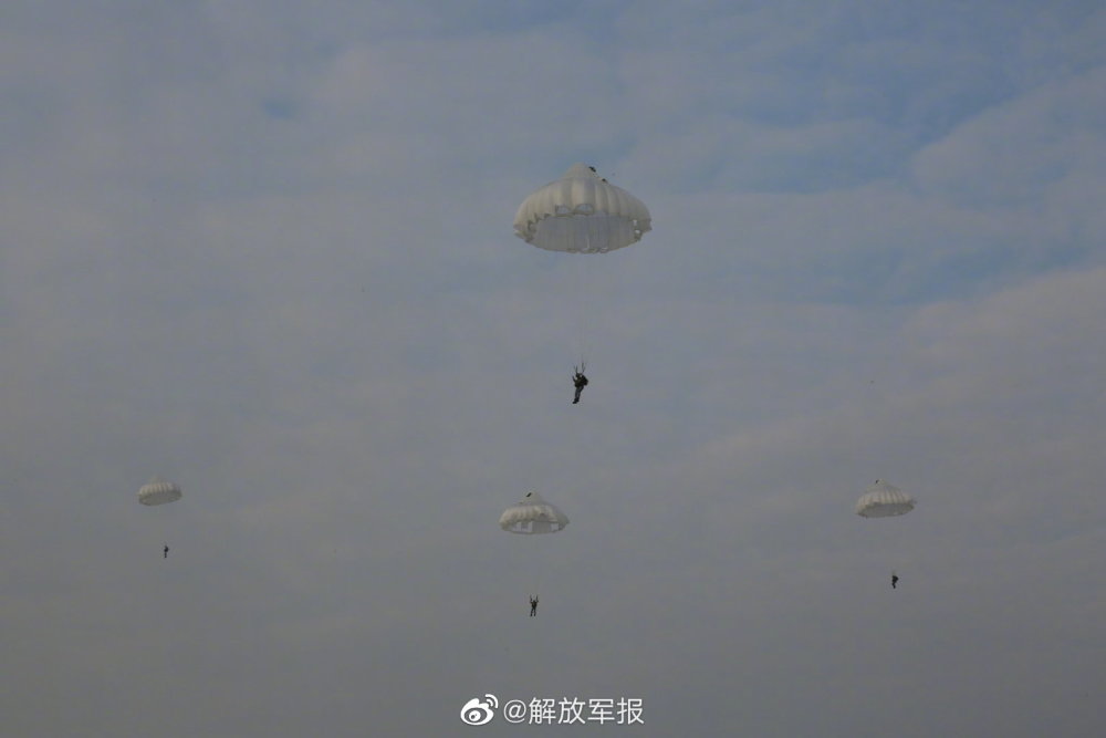 海军陆战队伞花绽放云天，漂亮！亲爱的老师3韩国完整版