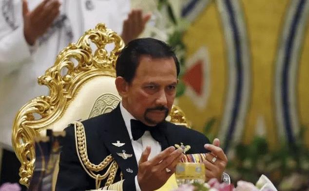 文莱亲王比国王任性日均开销500万后宫佳丽是哥哥的10倍不止