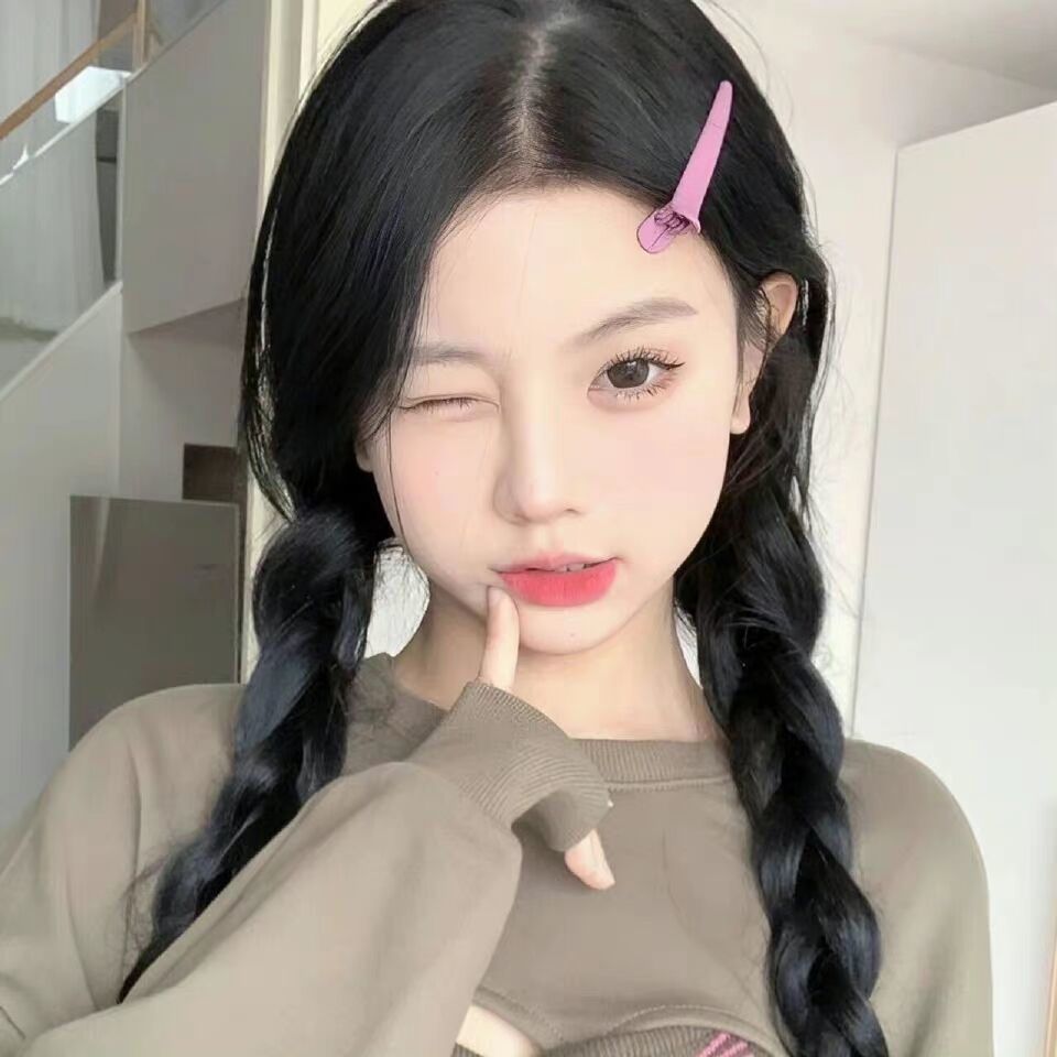 女生头像丨总会有偏爱和例外